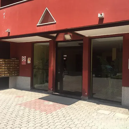 Bnbook Bilo Malpensa * Галларате